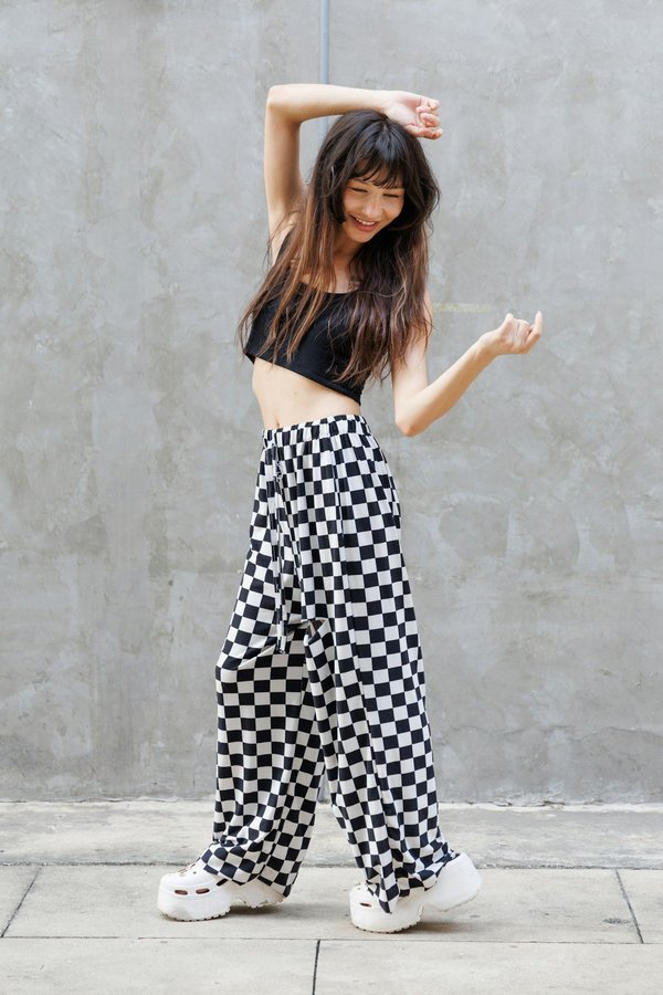 Techwear: elevate your urban style with functional fashion